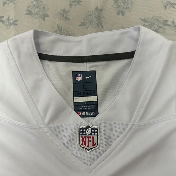 NFL Las Vegas Raiders Davante Adams Nike White #17 Jersey - Picture 5 of 7